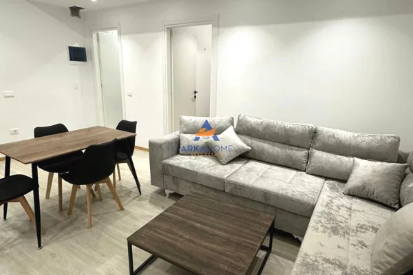 Shtepi me qera 1+1 ne Tirane - 700 Euro