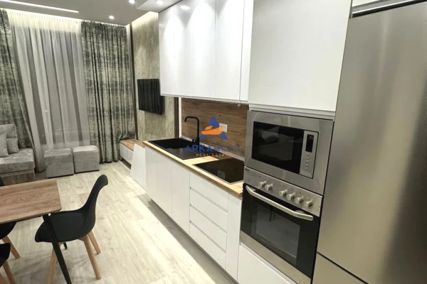 Shtepi me qera 1+1 ne Tirane - 700 Euro