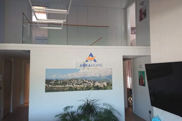 Shtepi ne shitje 4+1 ne Tirane - 395,000 Euro