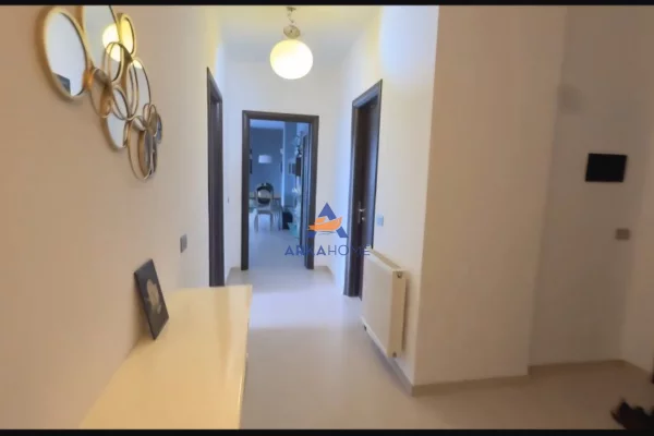 Shtepi me qera 2+1 ne Tirane - 832 Euro