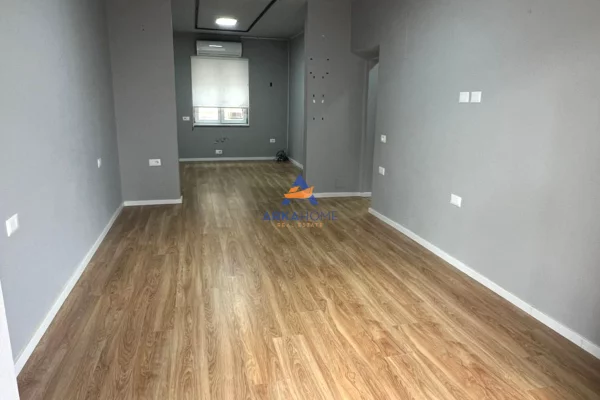 Ambient biznesi me qera 1+1 ne Tirane - 1,250 Euro
