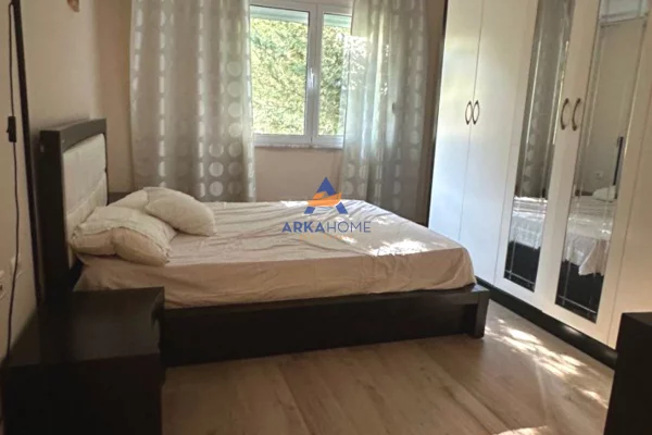 Shtepi me qera Apartament ne Tirane, 2+1, Mobilimi E mobiluar, Pagesa 700  Euro.
