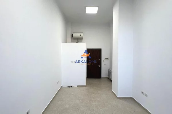 Ambient biznesi me qera 3+1 ne Tirane - 468 Euro