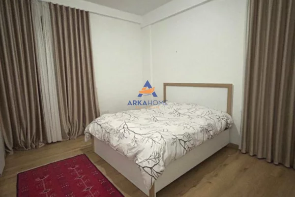 Shtepi me qera Apartament ne Tirane, 1+1, Mobilimi E mobiluar, Pagesa 500  Euro.