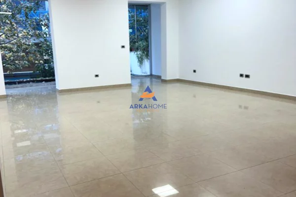 Ambient biznesi me qera 1+1 ne Tirane - 1,000 Euro