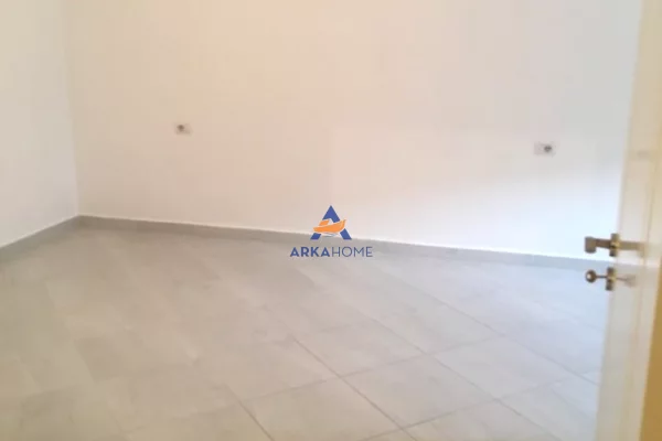 Shtepi me qera 2+1 ne Tirane - 600 Euro