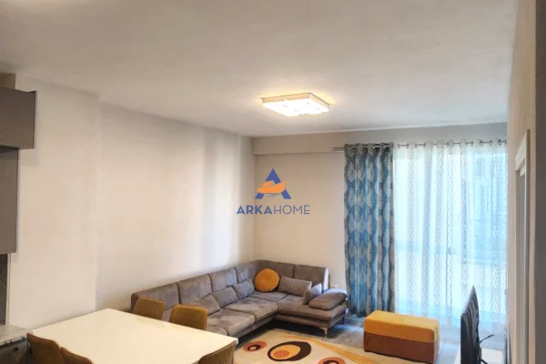 Casa in affitto 1+1 a Tirana - 760 Euro