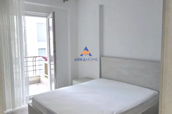 Shtepi me qera Apartament ne Tirane, 2+1, Mobilimi E mobiluar, Pagesa 630  Euro.