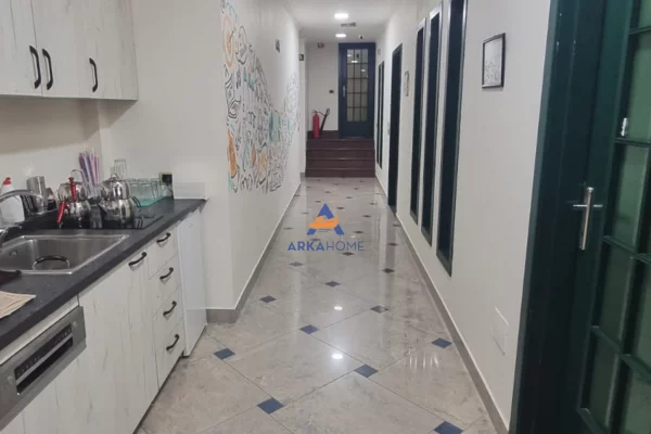 Business Property for Rent 3+1 in Tirana - 6,000 Euro