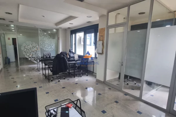 JEPET AMBIENT ME QERA 350M2 "SHESHI WILLSON" 600 EURO