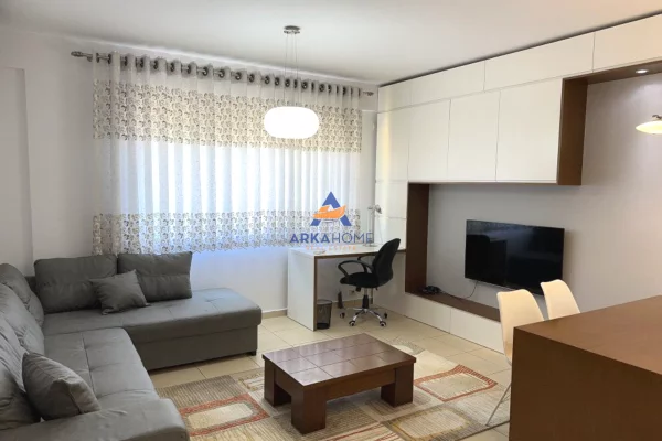 Shtepi me qera 1+1 ne Tirane - 750 Euro