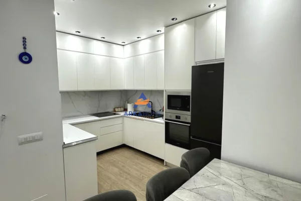 Shtepi ne shitje 3+1 ne Tirane - 236,000 Euro