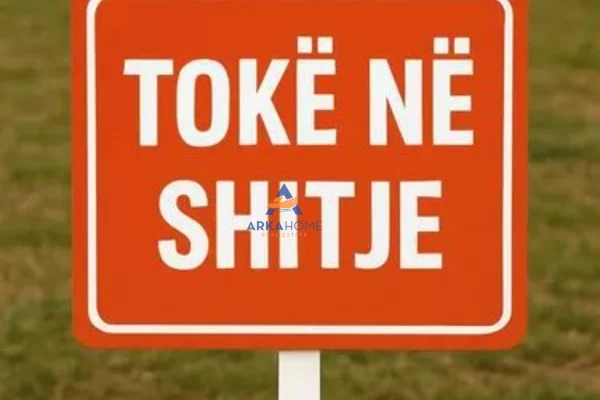 Truall ose Toke  ne Tirane - 9,000,000 Euro