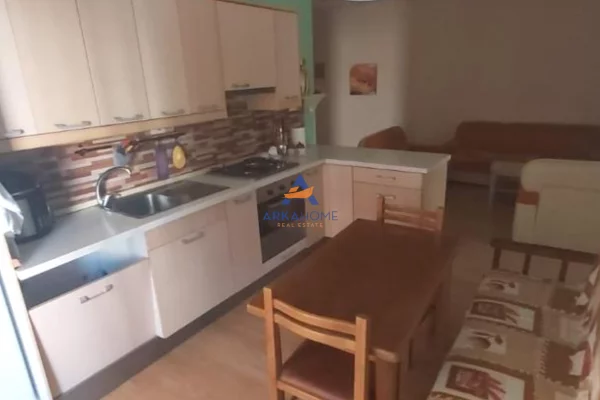 Shtepi me qera 2+1 ne Tirane - 519 Euro