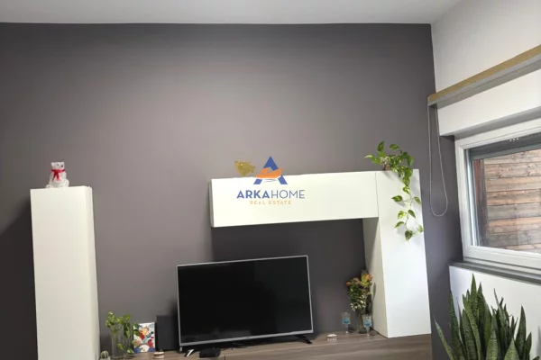 Shtepi me qera 1+1 ne Tirane - 520 Euro