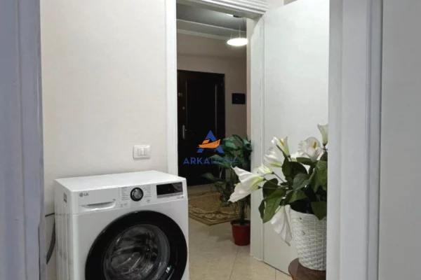 Shtepi me qera Apartament ne Tirane, 2+1, Mobilimi E mobiluar, Pagesa 677  Euro.