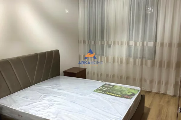 Shtepi me qera Apartament ne Tirane, 1+1, Mobilimi E mobiluar, Pagesa 572  Euro.