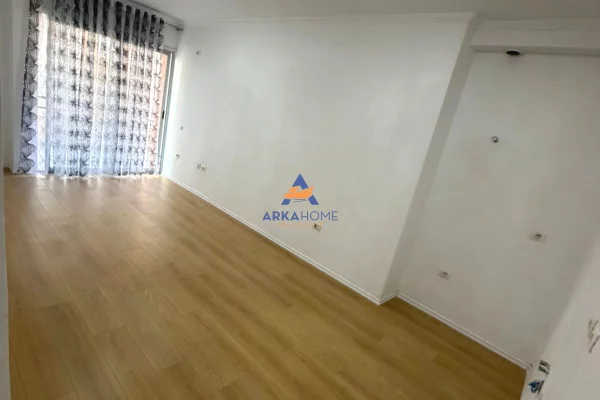 Shtepi ne shitje 2+1 ne Tirane - 112,000 Euro