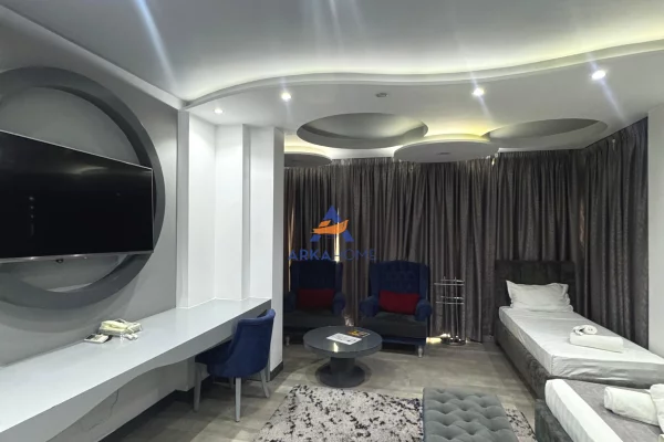 Ambient biznesi ne shitje 5+1 ne Tirane - 6,500,000 Euro