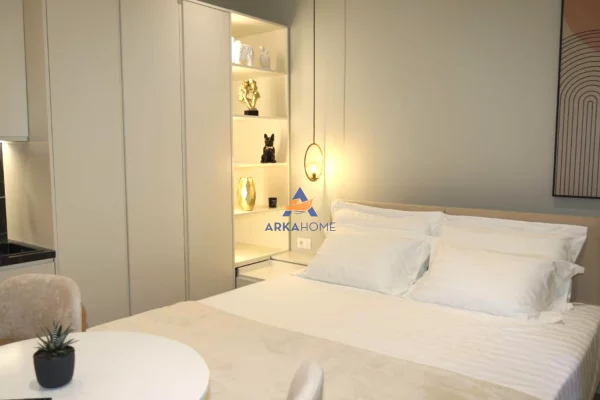 Ambient biznesi ne shitje 6+1 ne Tirane - 50,000 Euro