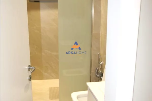 Ambient biznesi ne shitje 6+1 ne Tirane - 50,000 Euro