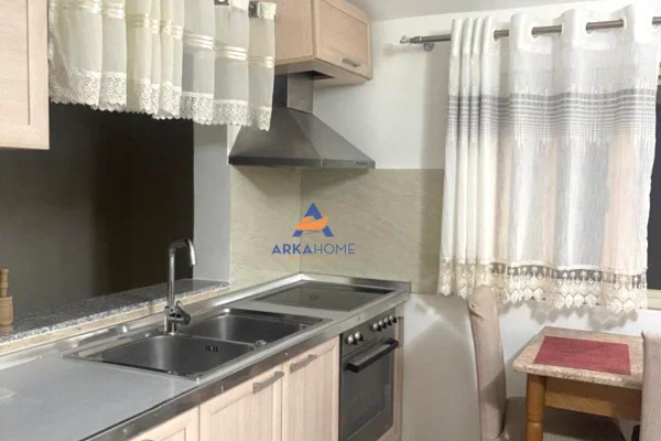 Shtepi me qera 1+1 ne Tirane - 600 Euro