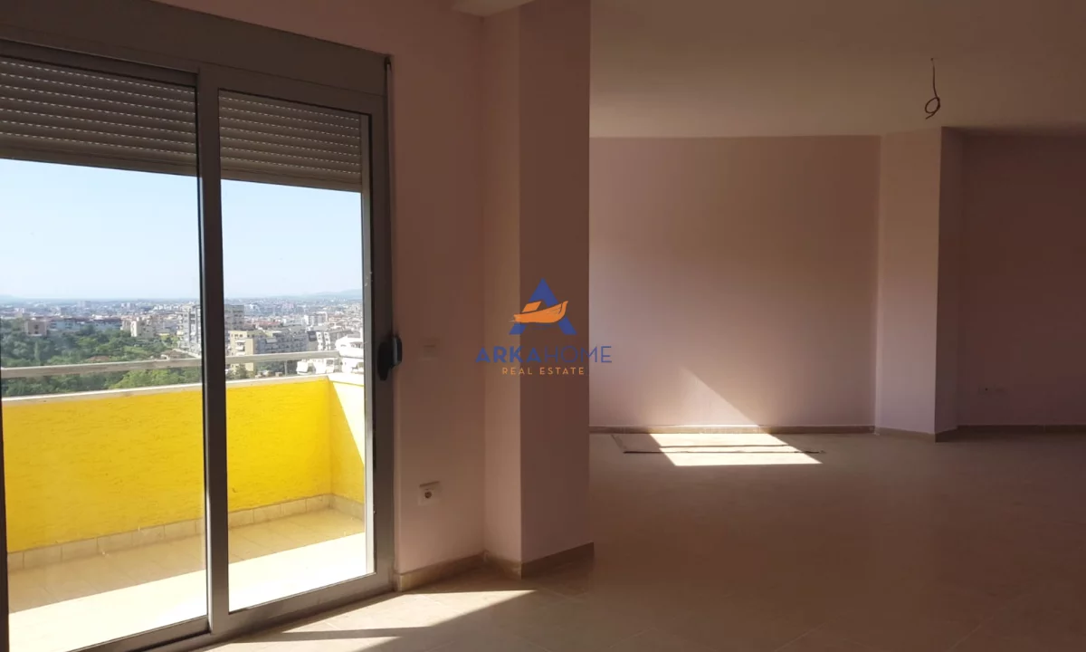 Shtepi ne shitje Apartament ne Tirane, 3+1, Mobilimi Pjeserisht e mobiluar, Pagesa 350,000  Euro.