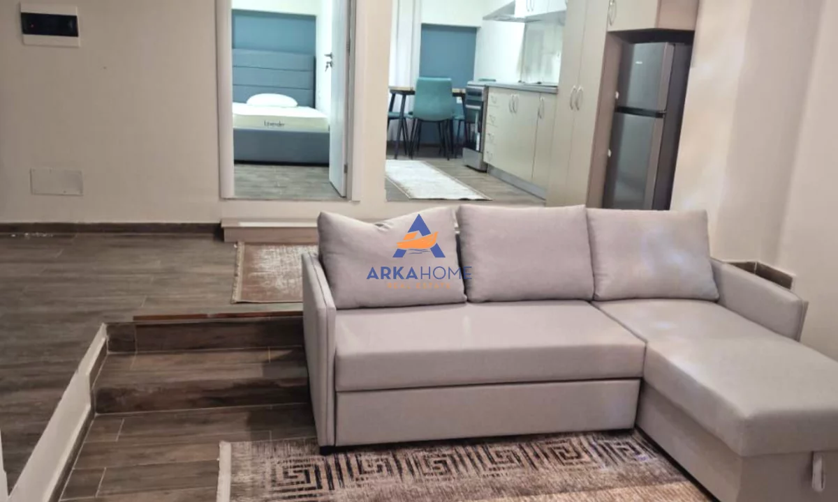 Shtepi me qera Apartament ne Tirane, 2+1, Mobilimi Pjeserisht e mobiluar, Pagesa 700  Euro.