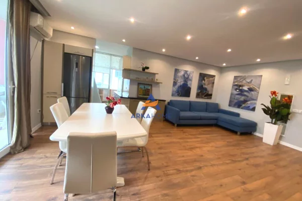 Shtepi me qera 2+1 ne Tirane - 1,039 Euro