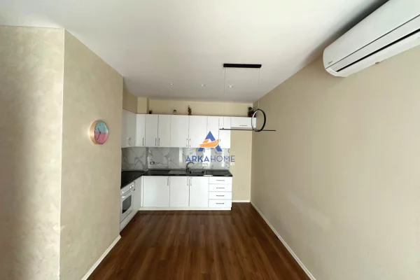 Shtepi me qera Apartament ne Tirane, 2+1, Mobilimi E mobiluar, Pagesa 500  Euro.