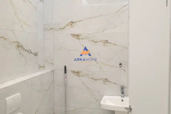 Ambient biznesi me qera 1+1 ne Tirane - 800 Euro