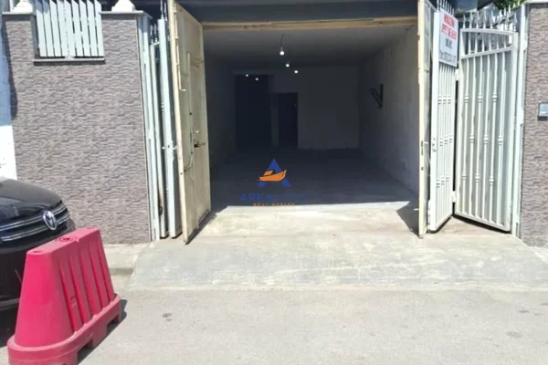 Ambient biznesi me qera 1+1 ne Tirane - 2,500 Euro