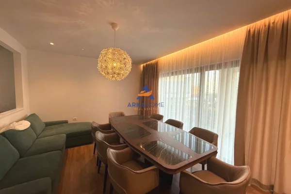 Shtepi me qera 2+1 ne Tirane - 1,500 Euro