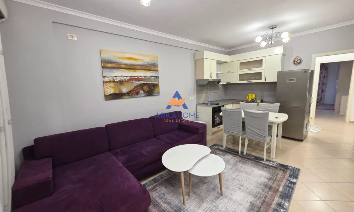 Shtepi me qera Apartament ne Tirane, 2+1, Mobilimi E mobiluar, Pagesa 521  Euro.