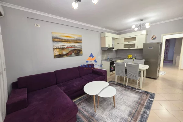 Shtepi me qera 2+1 ne Tirane - 521 Euro