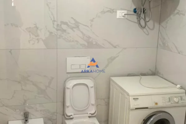 Shtepi me qera Apartament ne Tirane, 1+1, Mobilimi E mobiluar, Pagesa 469  Euro.