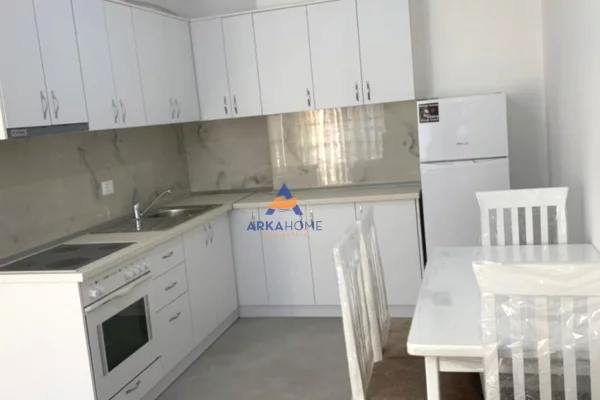 Shtepi me qera 1+1 ne Tirane - 469 Euro