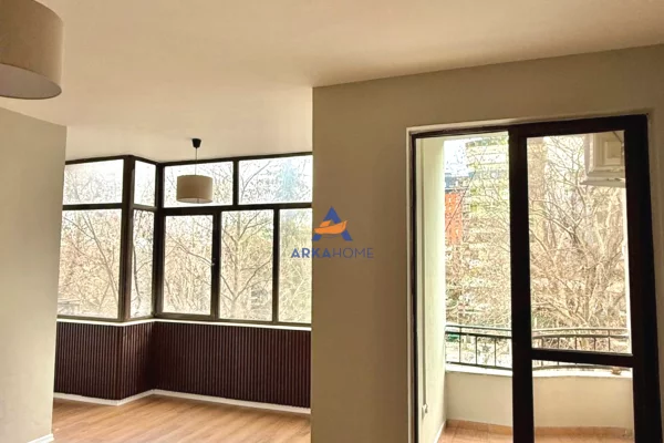Shtepi me qera 1+1 ne Tirane - 700 Euro