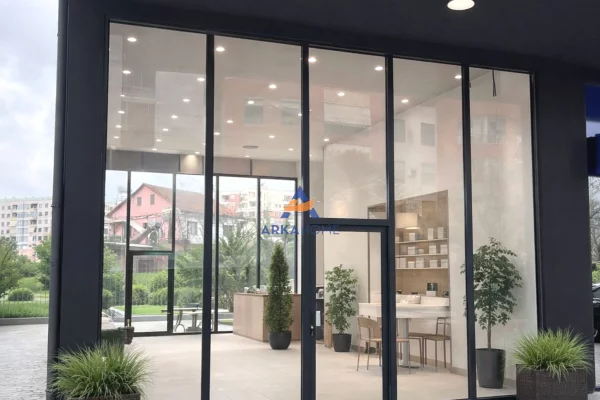 Ambient biznesi ne shitje 1+1 ne Tirane - 407,000 Euro