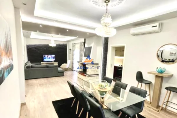 Shtepi ne shitje 7+1 ne Tirane - 1,700,000 Euro