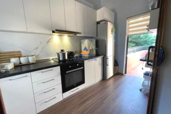 Shtepi ne shitje 7+1 ne Tirane - 1,700,000 Euro