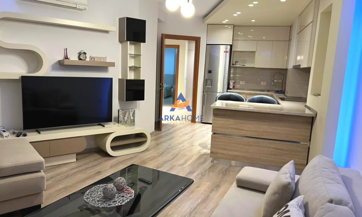 Shtepi me qera Apartament ne Tirane, 2+1, Mobilimi E mobiluar, Pagesa 750  Euro.