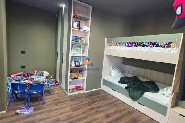 Shtepi ne shitje 2+1 ne Tirane - 500,000 Euro