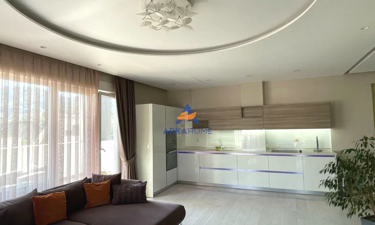 Shtepi me qera Apartament ne Tirane, 3+1, Mobilimi E mobiluar, Pagesa 1,400  Euro.