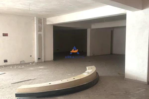 Ambient biznesi ne shitje 1+1 ne Tirane - 262,000 Euro