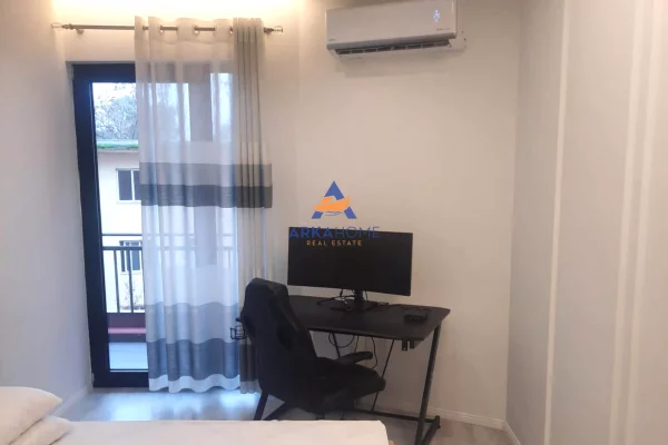 Shtepi me qera Apartament ne Tirane, 2+1, Mobilimi E mobiluar, Pagesa 750  Euro.