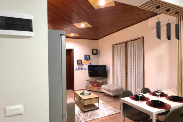 Shtepi me qera Apartament ne Tirane, 1+1, Mobilimi E mobiluar, Pagesa 624  Euro.