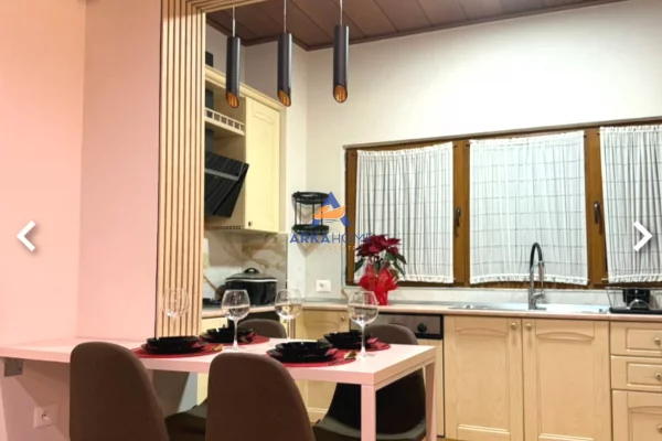 Shtepi me qera Apartament ne Tirane, 1+1, Mobilimi E mobiluar, Pagesa 624  Euro.