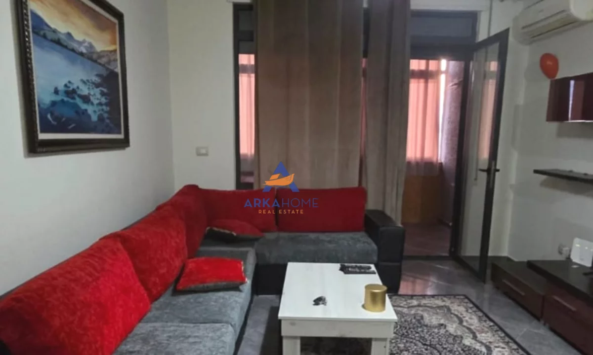 Shtepi me qera Apartament ne Tirane, 1+1, Mobilimi E mobiluar, Pagesa 572  Euro.