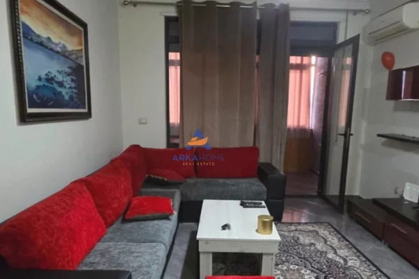 Shtepi me qera 1+1 ne Tirane - 572 Euro